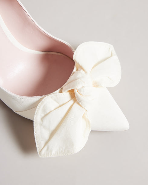 <P><Span Style="Text-Decoration: Underline;">Moire Satin Bow 100Mm Court Shoe</Span></P>
<Div Class="Finer-Details-Accordi...